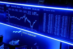 Medium_how-to-map-an-investment-chain-1024x683