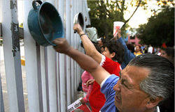 Medium_food20protest20mexico