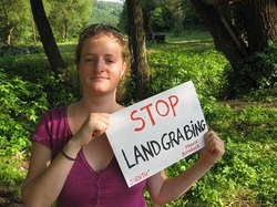 Medium_stop-landgrabbing