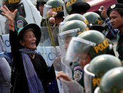 Medium_cambodia_land_conflict_protests_apr2013_reuters_468