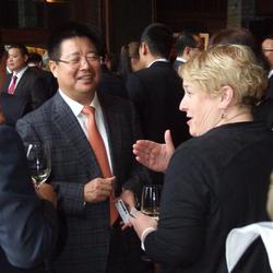 Medium_chinese_businessman_jiang_zhaobai_chats_with_queen_546b235fb2